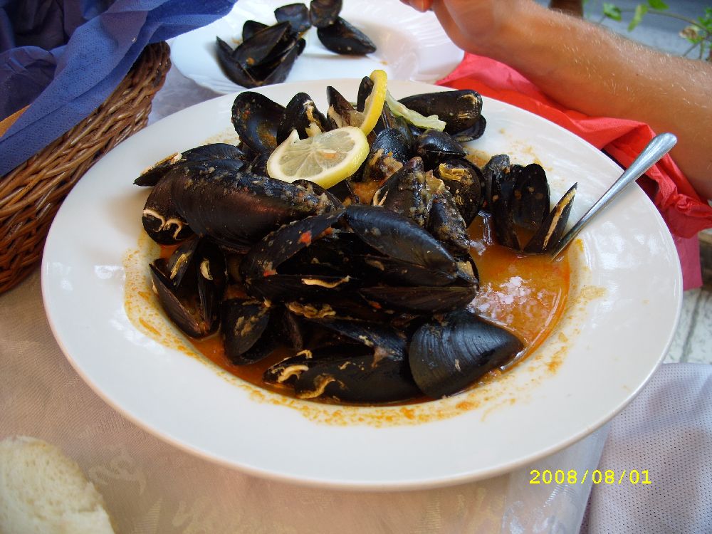 Muscheln Busara (mit Tomatenso&szlig;e)